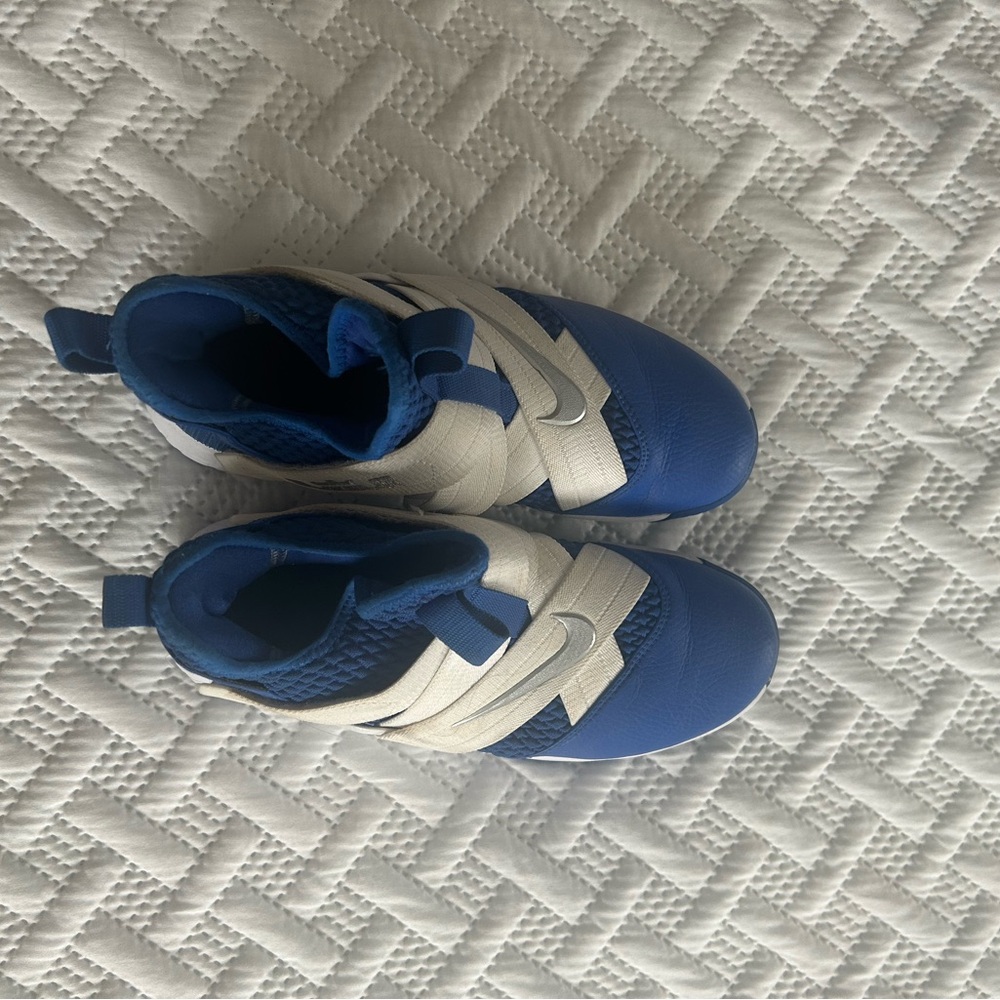 Nike Athletic Shoes in Blue and White